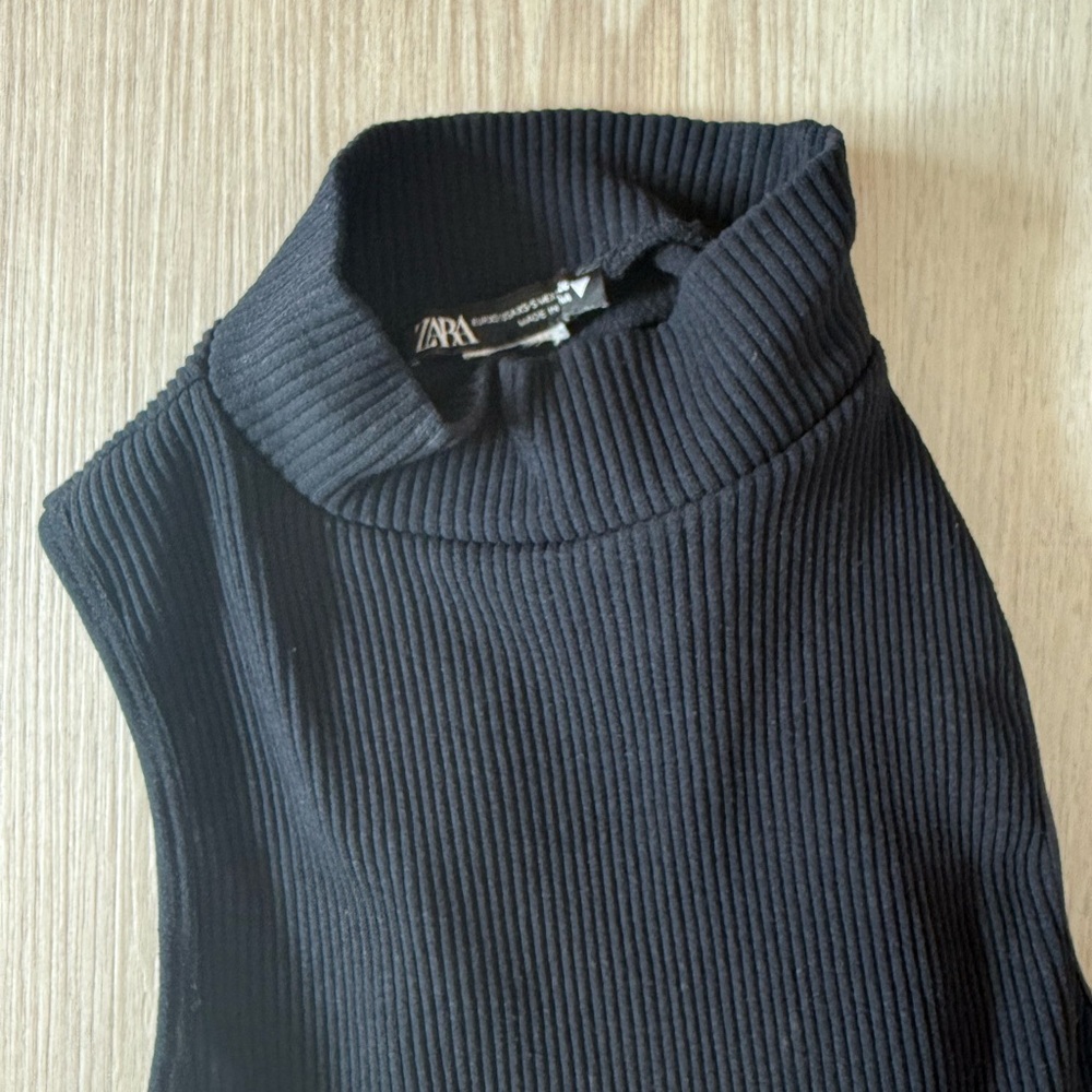 Zara Sleeveless Ribbed Top XS NWOT - Picture 3 of 3